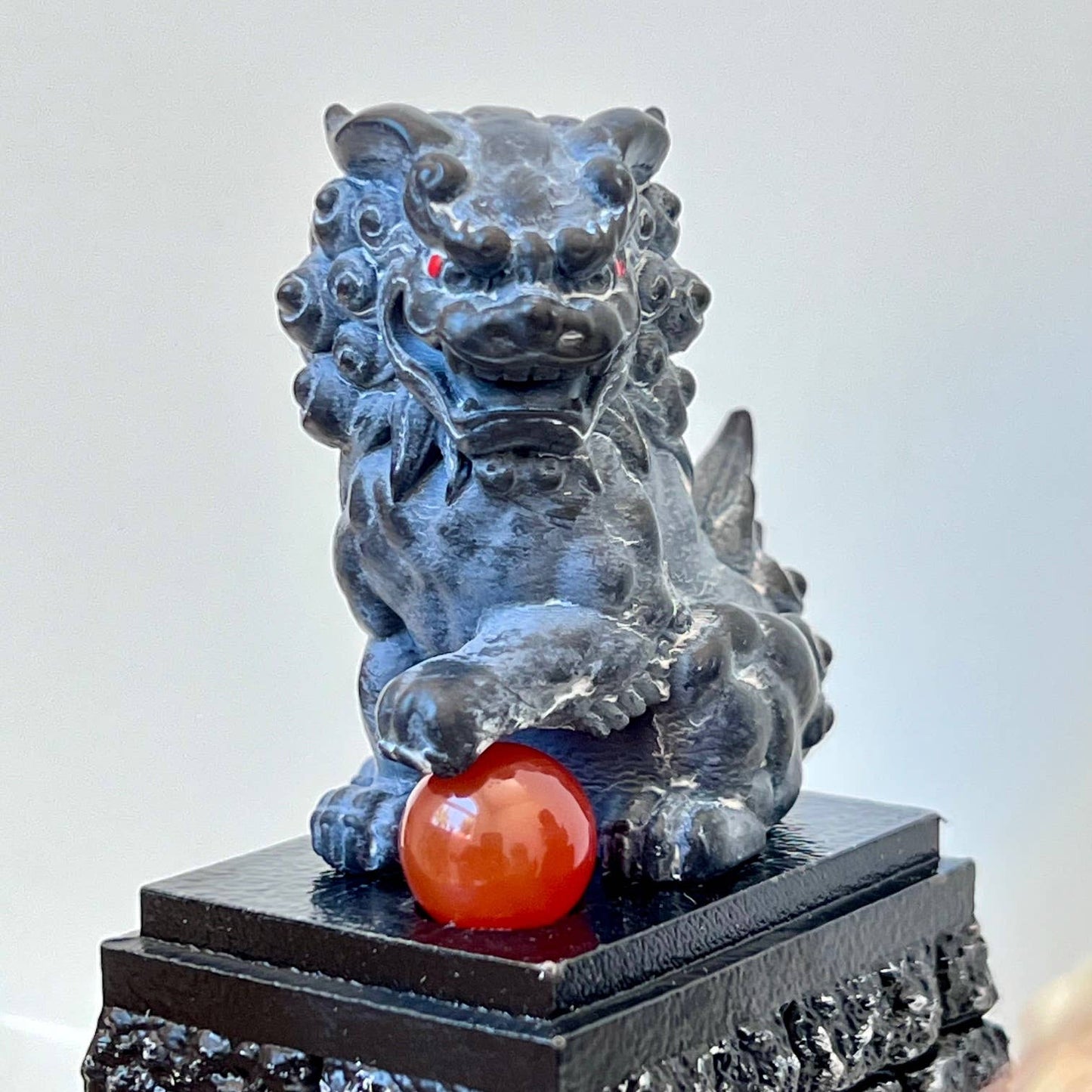 Guardian Lion Capsule