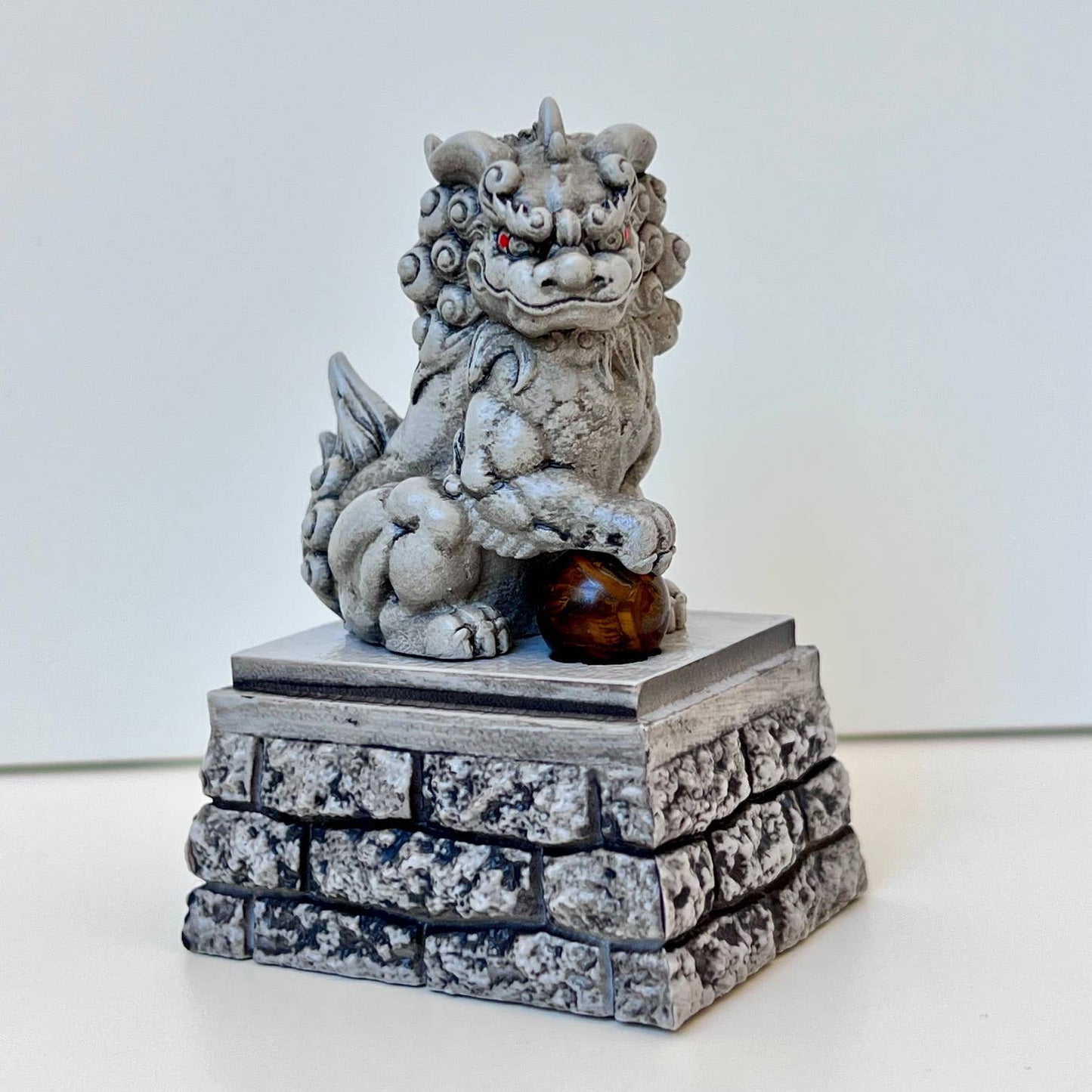 Guardian Lion Capsule