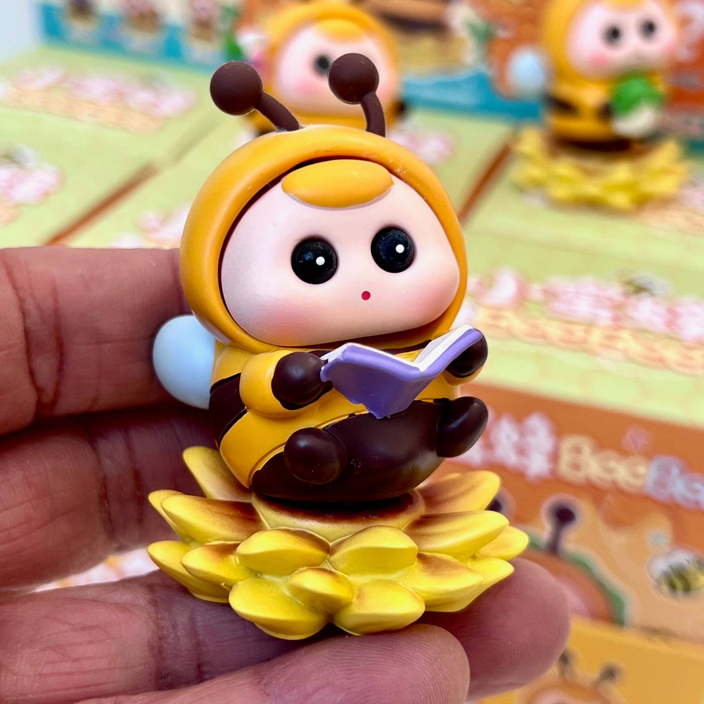 Spinning Bee Bee Blind Box