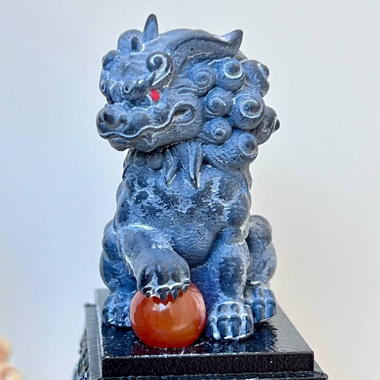 Guardian Lion Capsule